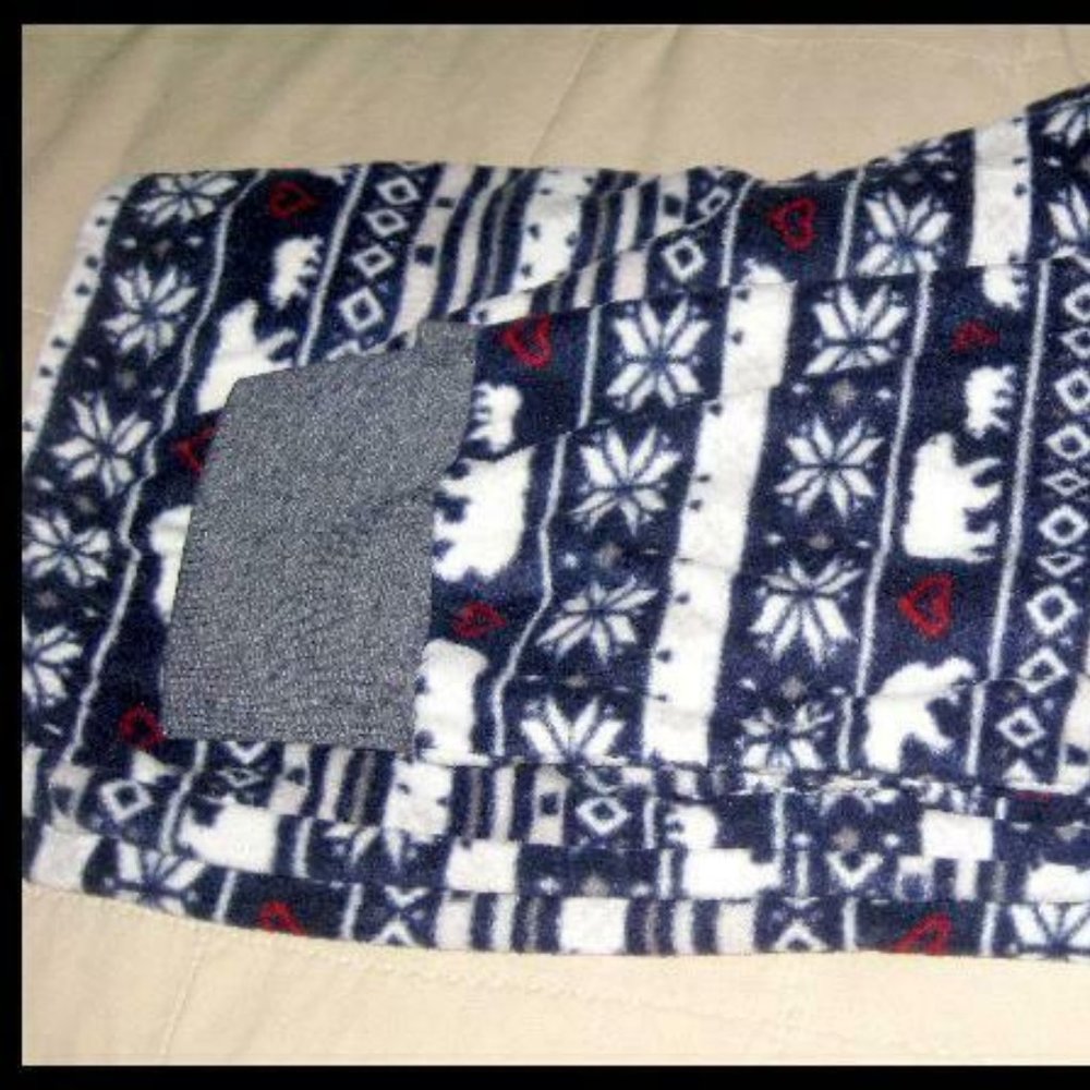 NEW Womens Ellen Degeneris ED POLAR BEAR PAJAMA SET DEEP GRAY WHITE RED Sz Large - Picture 2 of 3